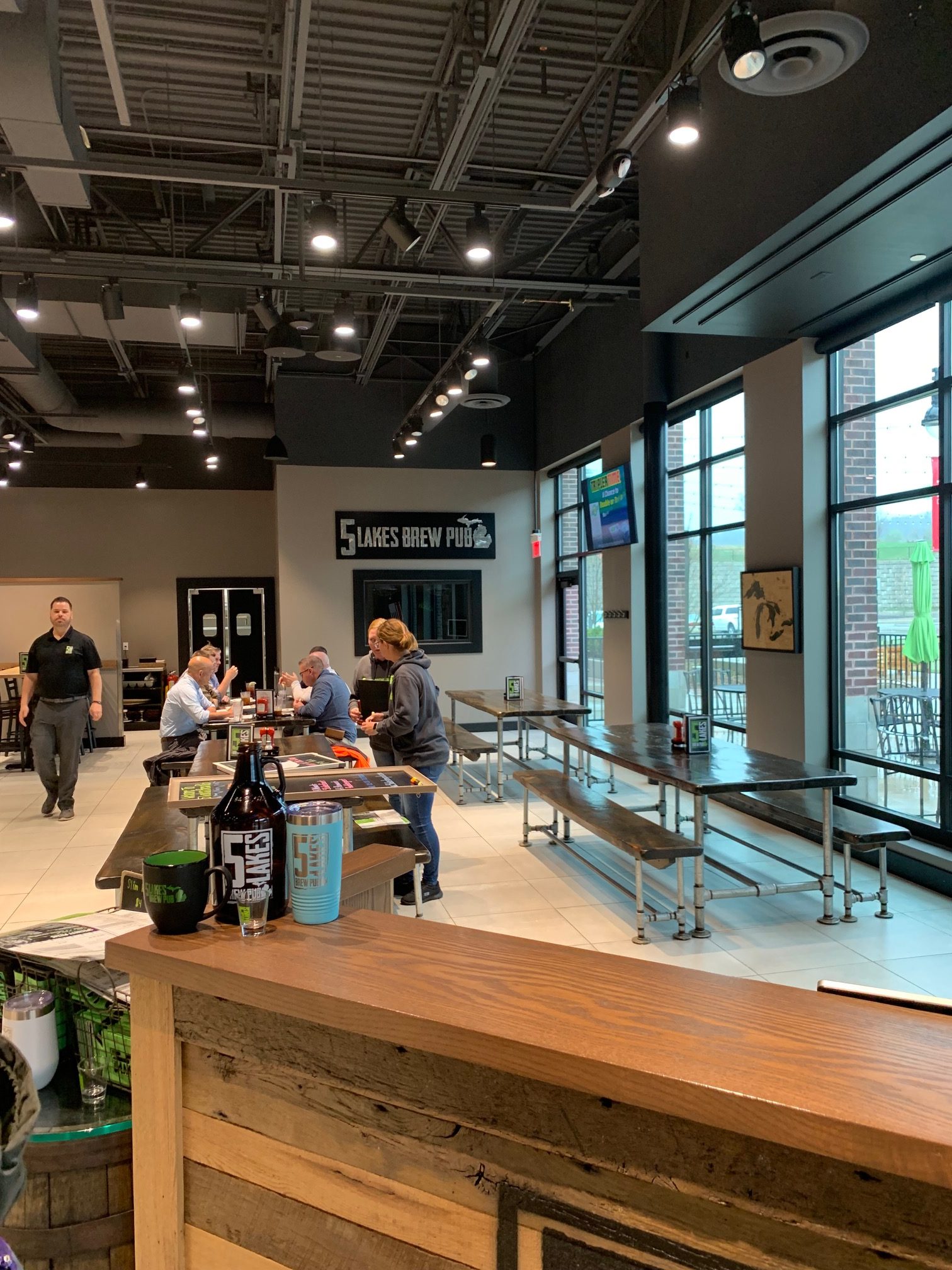 5 Lakes Brewpub Grand Rapids Breweries